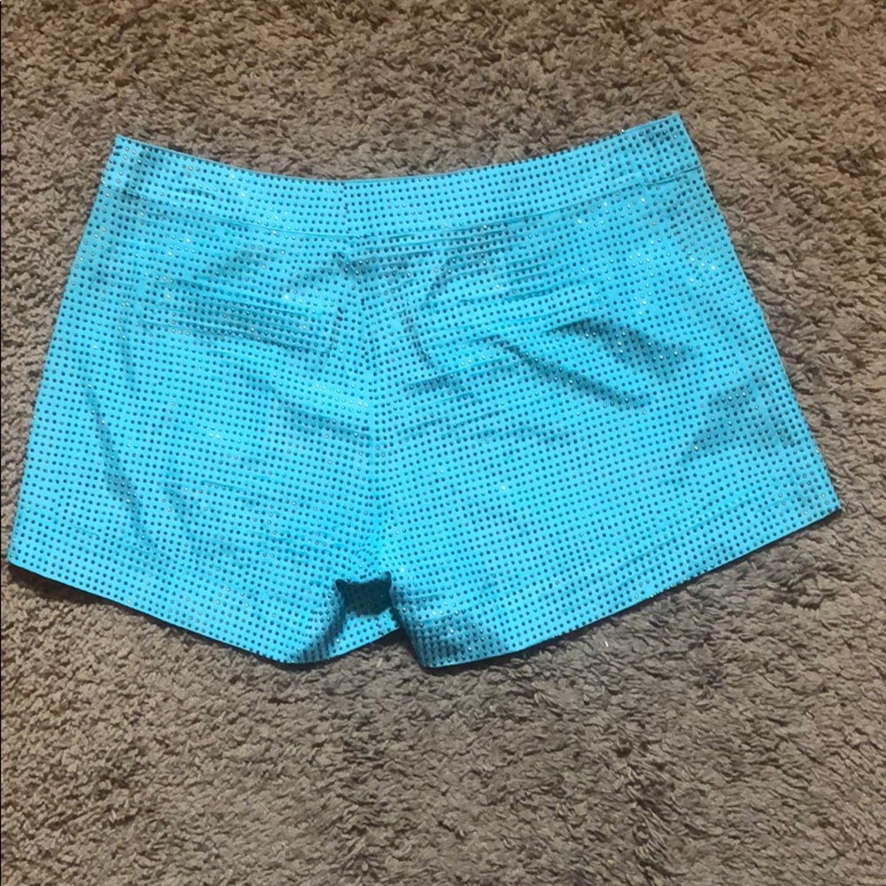 2LT Shorts with stones all over them - Picture 4 of 4